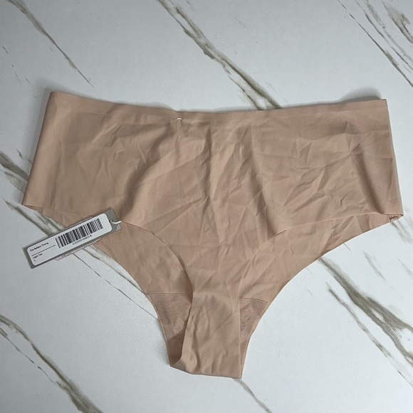 EVERLANE The Invisible High-Rise Thong NWT in Tan SOLDOUT Online - Picture 9 of 9